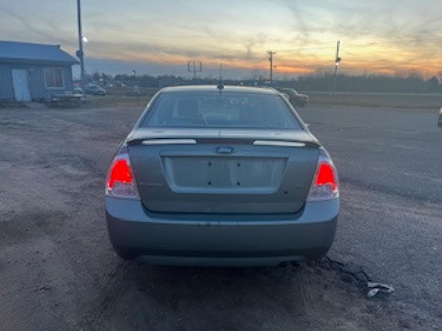 2008 Ford Fusion (3FAHP07Z68R) , located at 17255 hwy 65 NE, Ham Lake, MN, 55304, 0.000000, 0.000000 - Photo#3